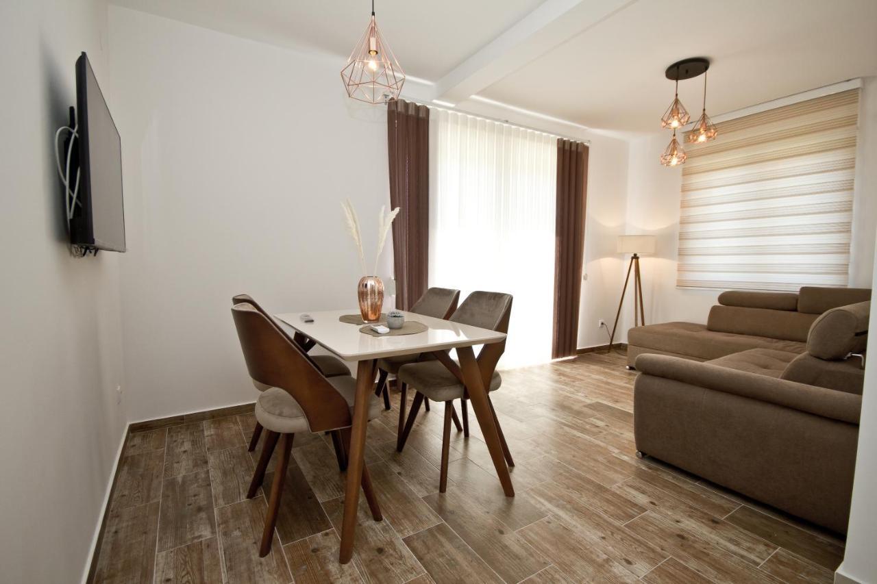 Igman Apartments Tivat Exterior photo
